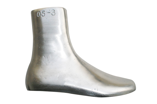 Male cow brown boots piled aluminum